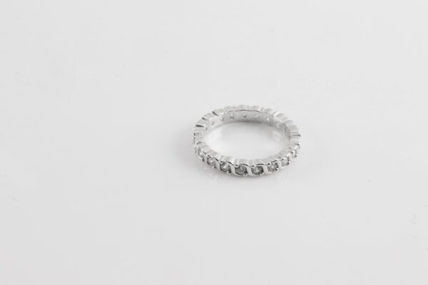sehr schöner Ring in Sterlingsilber mit Zirkonia – Bild 4