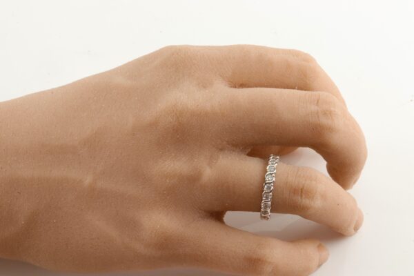 sehr schöner Ring in Sterlingsilber mit Zirkonia – Bild 3
