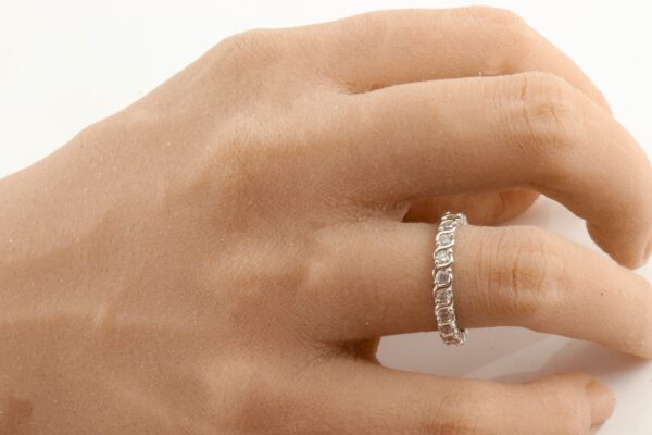 sehr schöner Ring in Sterlingsilber mit Zirkonia – Bild 2