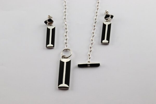 ein ausgefallenes Schmuckset in Sterlingsilber mit Onyx – Bild 3