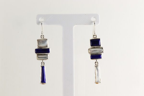 feine Ohrhänger mit Perlmutt und Lapislazuli in Sterlingsilber – Bild 4