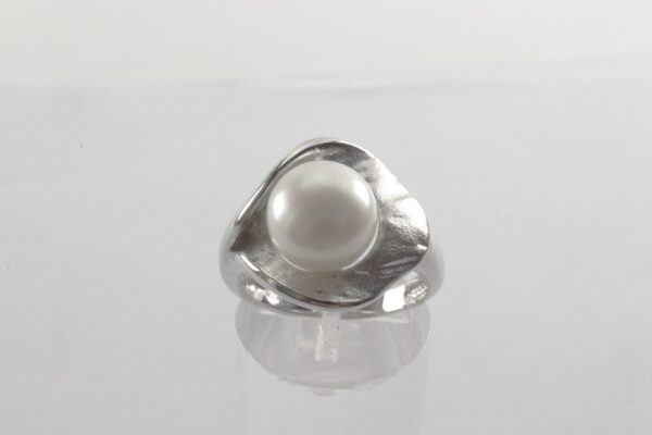 ein ganz besonderer Ring in Sterlingsilber rhodiniert