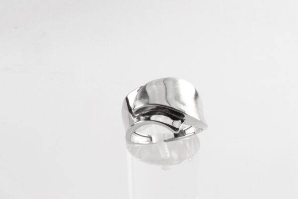 sehr schöner Ring in Sterlingsilber z.T. mattiert – Bild 4