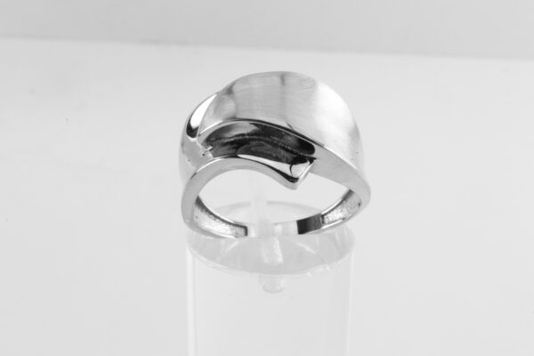 sehr schöner Ring in Sterlingsilber z.T. mattiert – Bild 5