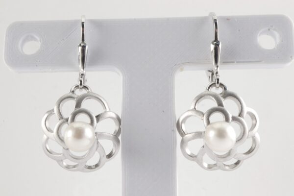 Ohrhänger in Sterlingsilber rhodiniert mit SWZ - Perle