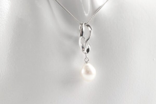 Collier in Sterlingsilber rhodiniert mit SWZ - Perle – Bild 3