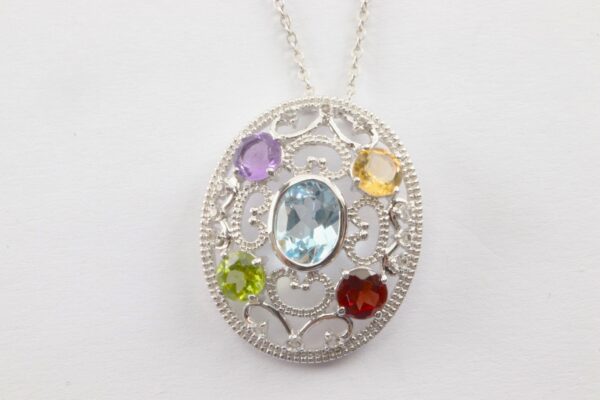 sehr feines Collier in Sterlingsilber mit echten Steinen