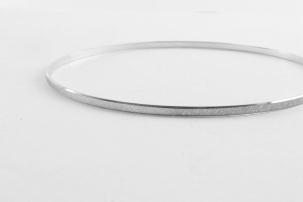 sehr schöner Armreif in Weißgold – Bild 4