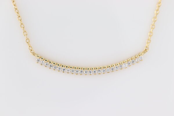 feines Collier in Gelbgold