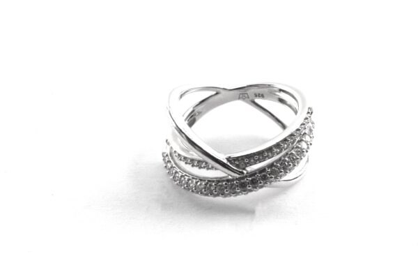 sehr schöner Ring in Sterlingsilber mit Zirkonia – Bild 2