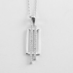 feines Collier in Sterlingsilber rhodiniert