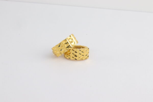 feine Creolen in Gelbgold – Bild 5