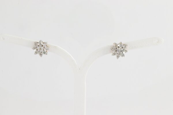 kleine Ohrstecker Blume in Gelbgold mit Diamanten – Bild 7