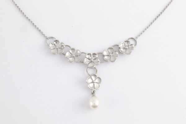 Collier in Sterlingsilber mit Perle z.T. mattiert – Bild 4