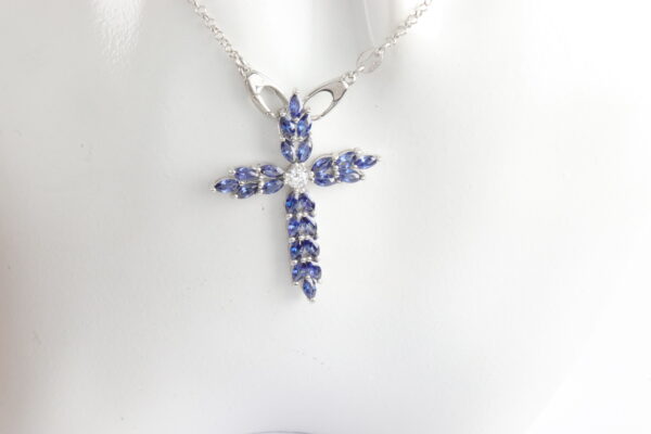 Kreuz mit Kette in Sterlingsilber rhodiniert – Bild 6
