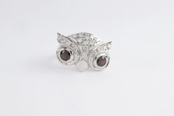 Ring in Sterlingsilber rhodiniert mit Granat und Zirkonia