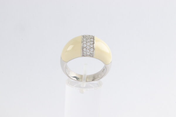 Ring in Sterlingsilber mit Keramik und Zirkonia