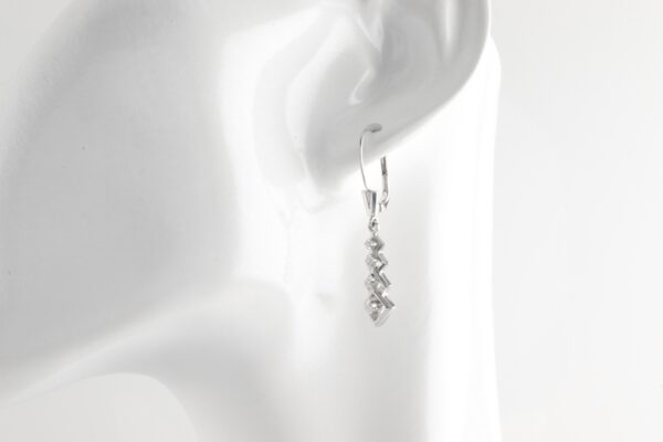 Ohrringe in Weißgold mit Diamanten – Bild 7
