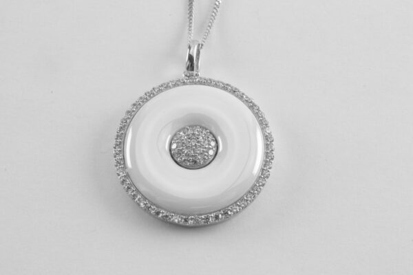 Collier in Sterlingsilber mit weißem Achat  und Zirkonia
