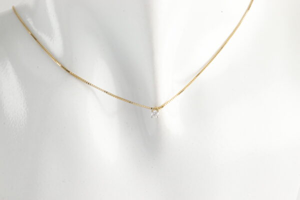 Feines Collier in Gelbgold mit Zirkonia – Bild 7