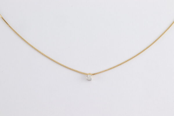 Feines Collier in Gelbgold mit Zirkonia – Bild 3