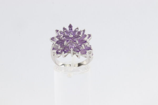 Ring in Sterlingsilber rhodiniert mit Amethyst