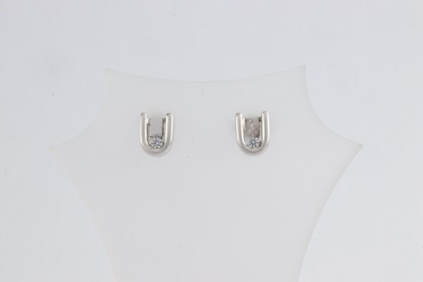 feine, kleine Ohrstecker in Weißgold mit Zirkonia