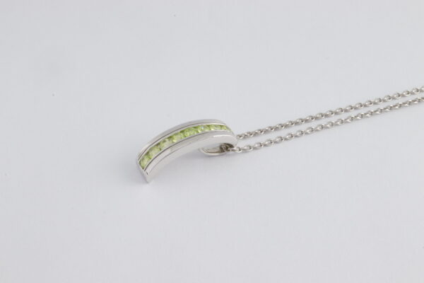 Collier in Sterlingsilber rhodiniert mit grünen Zirkonia – Bild 5