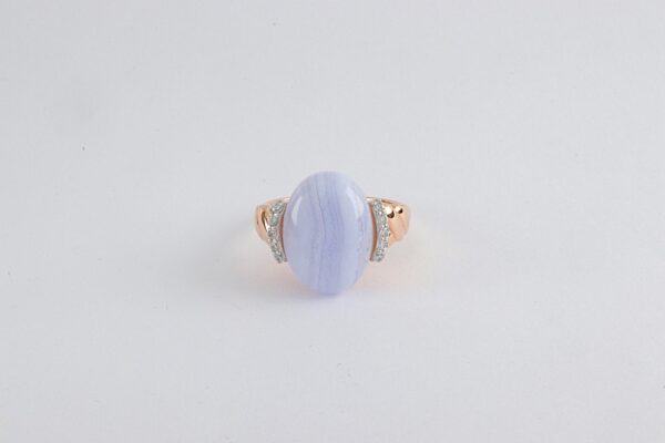 sehr feiner Ring in Sterlingsilber vergoldet mit Calcedon