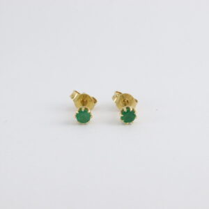 kleine Stecker in Gelbgold mit Smaragd