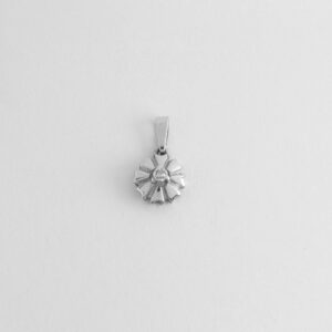 kleiner Anhänger in Weißgold mit Diamant